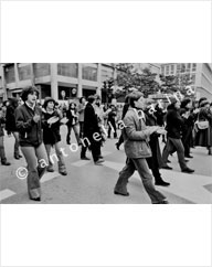 Manifestazione contro la violenza, Mestre, 1 aprile 1977. (© Antonella Barina)
